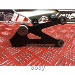 Platine repose pied gauche Triumph 765 Street Triple RS 2020 à 2023