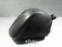 RESERVOIR A CARBURANT TRIUMPH STREET TRIPLE 675 2007 2012 copie-71195
